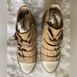 Ash canvas sneakers. Brand new size 40